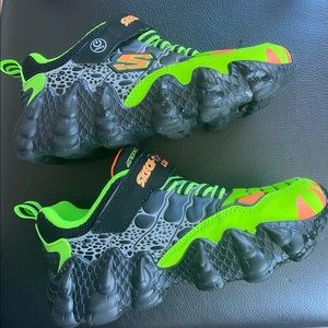 Skechers Skech-O-Saurus, light-up slip-on, Kid 2.5